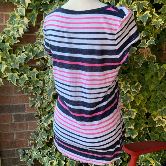 🧡50% off bundles! Crown & Ivy T-shirt - Picture 5 of 7